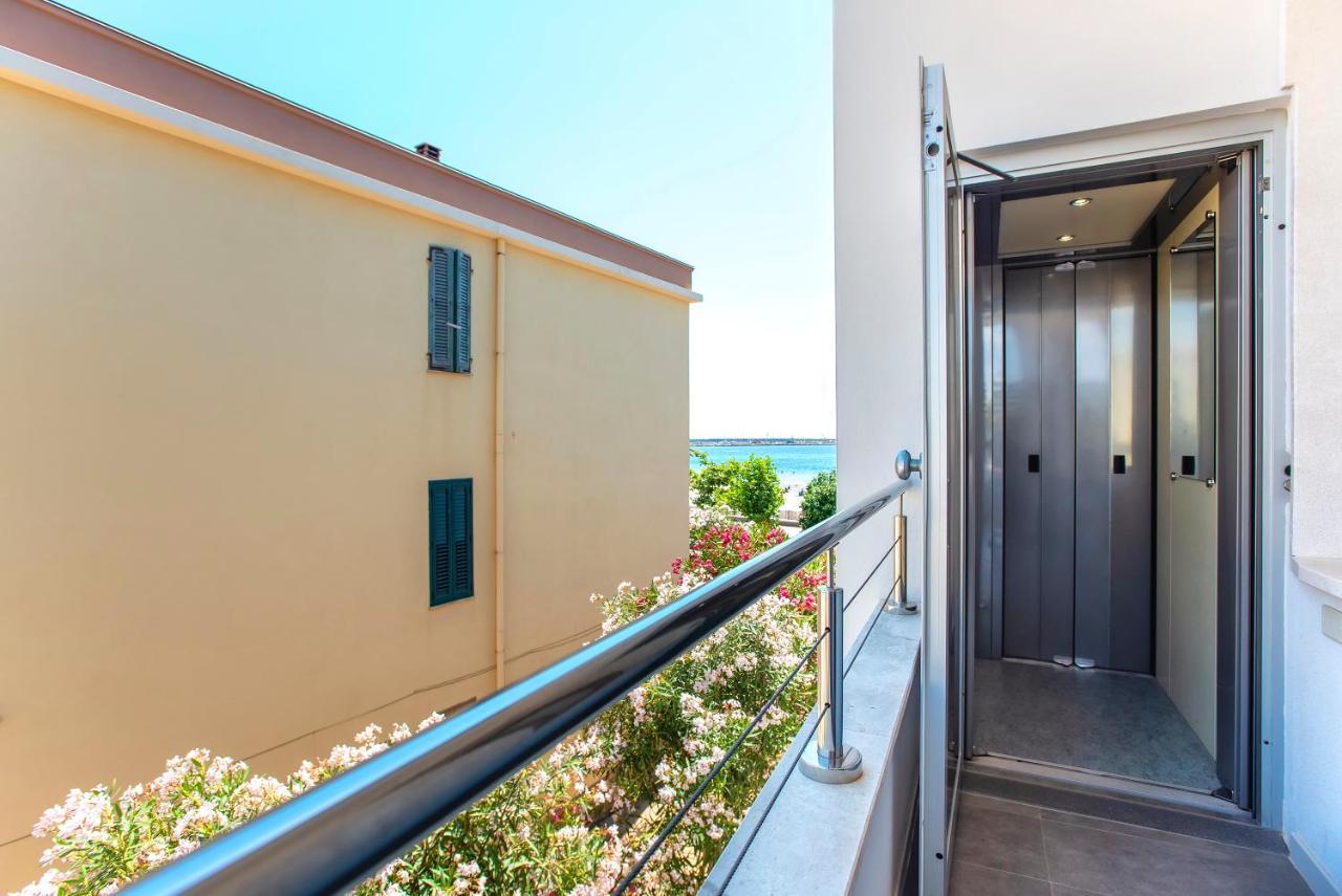 Nura'S - Apartment Al Mare Sea Front Alghero Exteriör bild