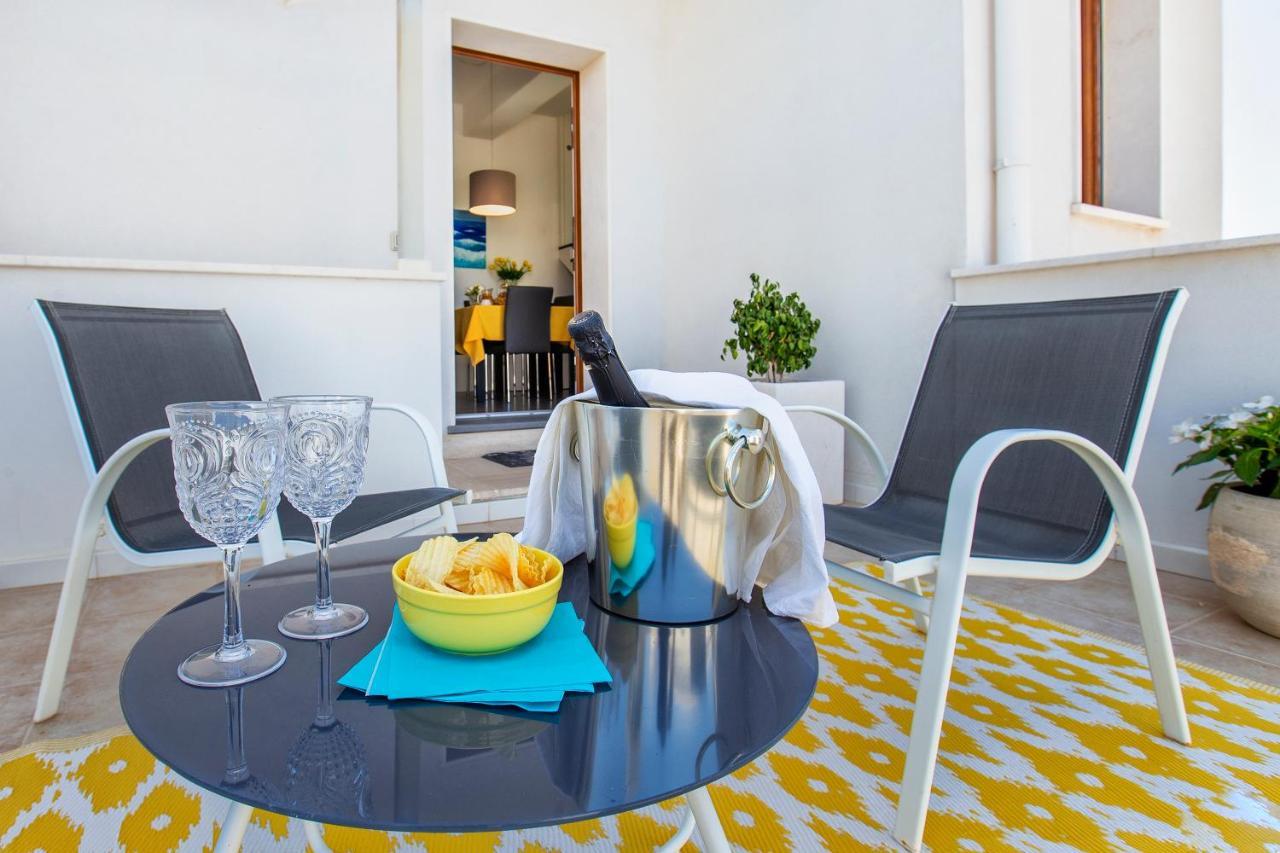 Nura'S - Apartment Al Mare Sea Front Alghero Exteriör bild
